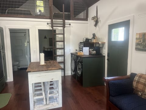 Kitchen with convection oven, microwave, air fryer, keurig combo, laundry