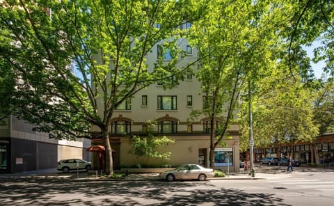 View of the front of the building from acroos 4th Avenue.