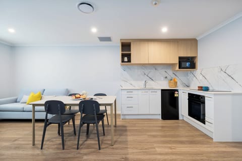 Premium Apartment, 2 Bedrooms | Living area