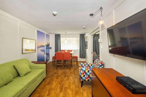 Suite, Multiple Beds, Non Smoking | Premium bedding, pillowtop beds, desk, laptop workspace