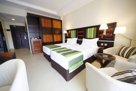 Deluxe Twin Room | 1 bedroom, premium bedding, minibar, in-room safe