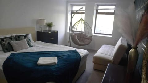 3 bedrooms, free WiFi, bed sheets