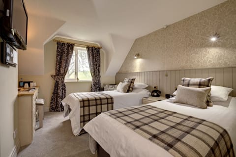 Classic Twin Room, 2 Twin Beds | Hypo-allergenic bedding, desk, blackout drapes, free WiFi