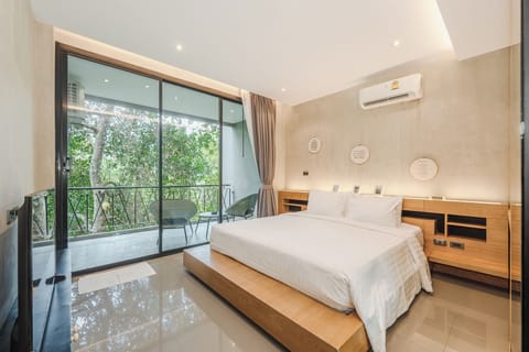 Apartment, Balcony, Hill View | Free WiFi