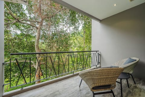 Apartment, Balcony, Hill View | Balcony