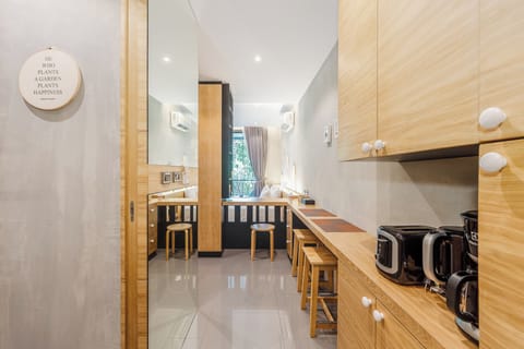 Apartment, Balcony, Hill View | Private kitchen