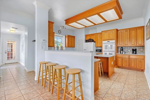 Extra seating at the bar top