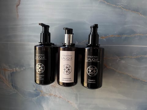 Bathroom amenities