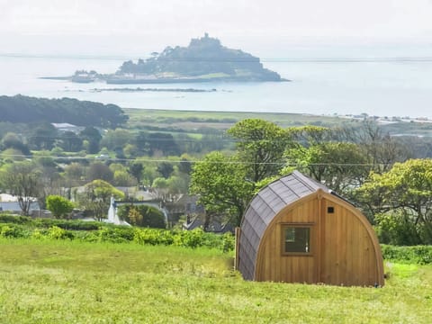 Open plan living space | Scenic Bay, Penzance