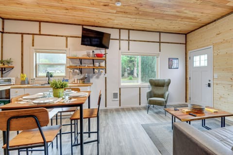 Apartment (1 Bedroom) | Interior