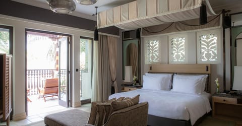 1 bedroom, premium bedding, down comforters, minibar