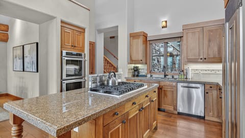 Kitchen, Main Level - With large island