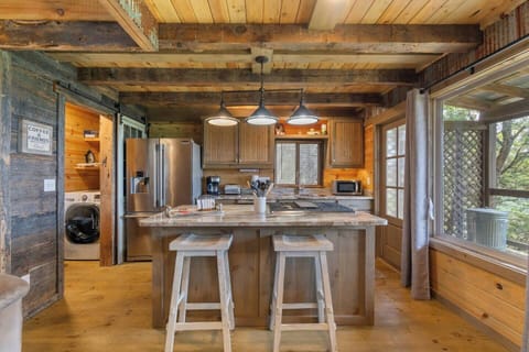 bed411a6-552f-4f58-89e4-8b346ddc843c