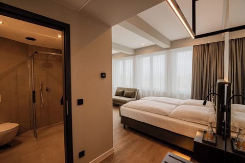 Comfort Double Room, River View | Bathroom | Slippers