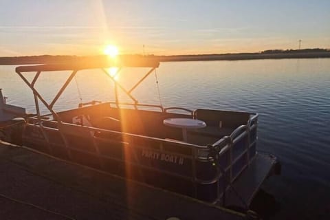 Immediate Surroundings [summer] (&lt;1 km)