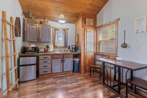 daed8283-7692-4fa4-b4c4-9dfeeaf1b709