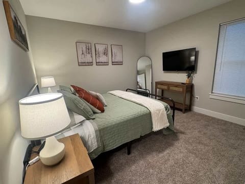 Queen Guest Bedroom