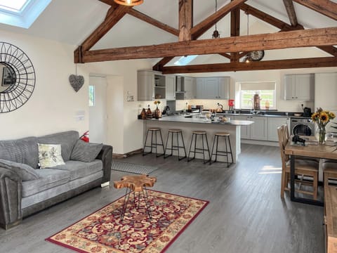 Open plan living space | Meadow View - Lower Larkworthy Farm, Holsworthy