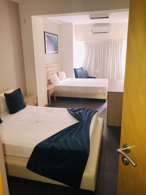 Comfort Double Room | In-room safe, desk, blackout drapes, free WiFi