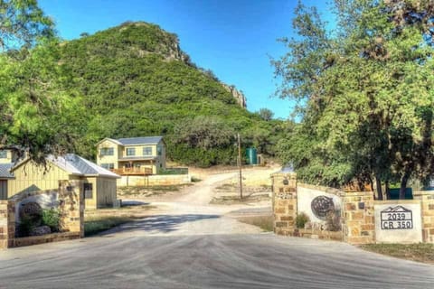 Entrance to Oasis at River's Edge