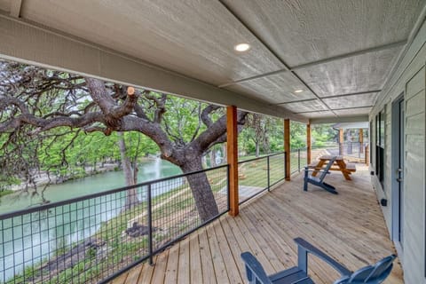 Rivers Edge Cabin porch views