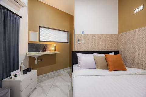 Standard Room | Free WiFi, bed sheets