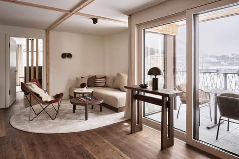 Desk, laptop workspace, free cribs/infant beds, free WiFi