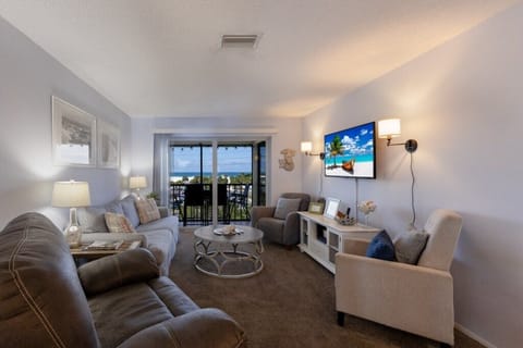SunsetsOnBeach402_01