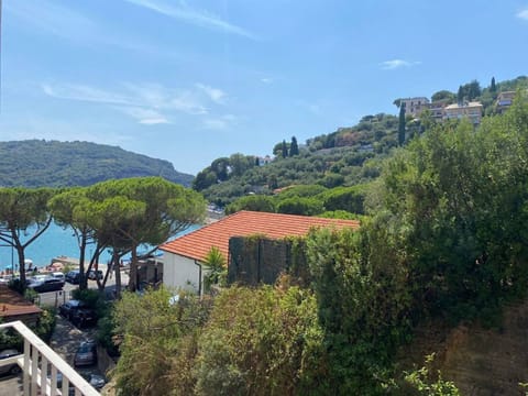 Apartment, Smoking | 2 bedrooms, Internet