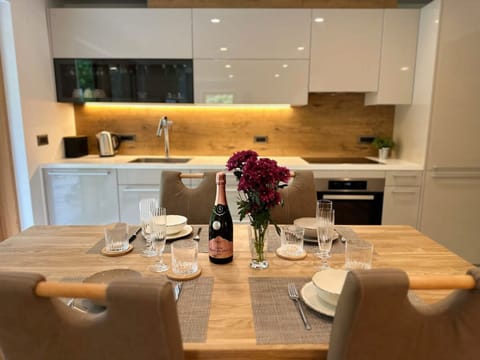 Apartment | 2 bedrooms, Internet