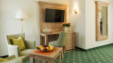 Junior Suite, Balcony | Premium bedding, in-room safe, desk, soundproofing