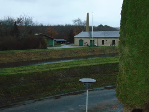 Individually decorated, individually furnished, free WiFi