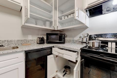 Fully stocked silverware/plate ware to host your group