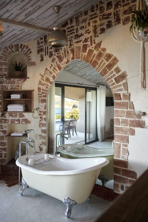 Junior Suite, Terrace, Sea View | Deep soaking bathtub