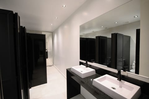 Single Room | Bathroom