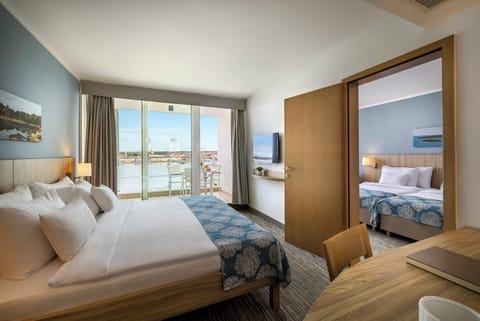 Superior Family suite, Seaview, Balcony  | Minibar, in-room safe, desk, cribs/infant beds