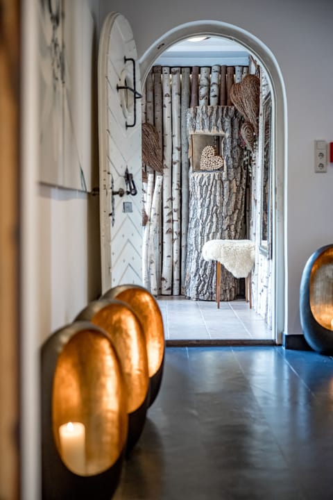 Sauna, steam room, body treatments, body wraps, body scrubs, detox wraps