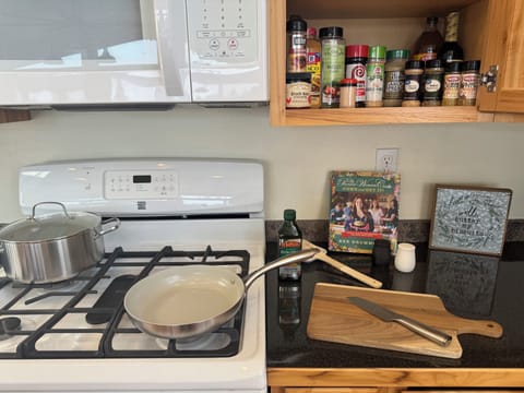 Fully stocked kitchen with all the chef needs to serve a 5 star meal.