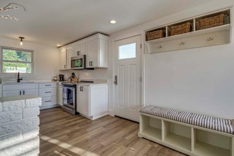 House (1 Bedroom) | Interior