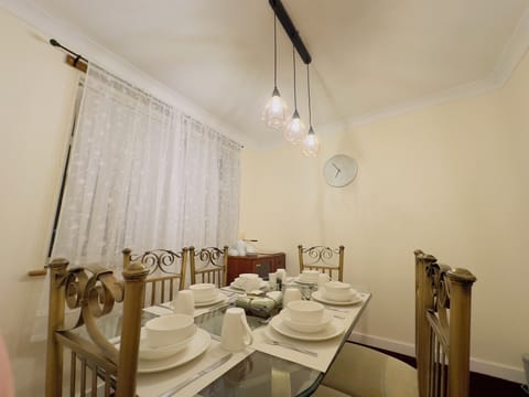 House, 3 Bedrooms, Garden View | Dining room
