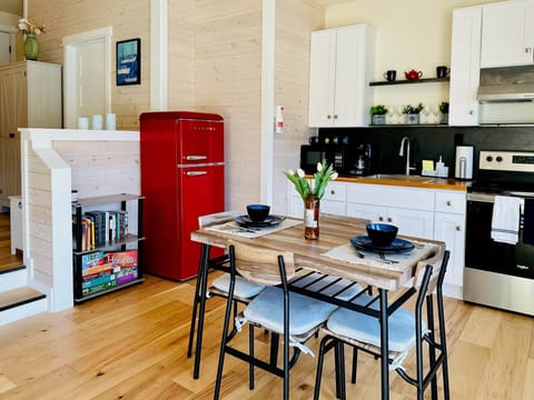 BBEF23AA 2749 4EB0 A563 E5661D6BD612