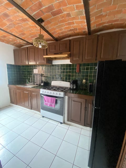 Junior Suite, 2 Bedrooms | Private kitchen