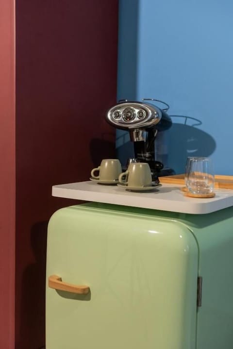 Deluxe Room | Desk, laptop workspace, blackout drapes, soundproofing