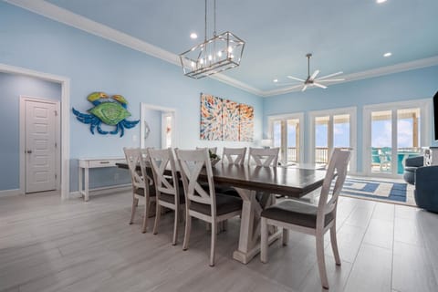 Sandarosa Dining Table