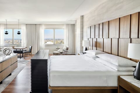 Luxury Suite, 1 King Bed with Sofa bed | In-room safe, desk, laptop workspace, iron/ironing board