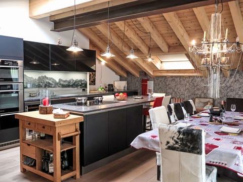 Kitchen / Dining Room