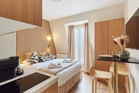 Apartment | 1 bedroom, bed sheets