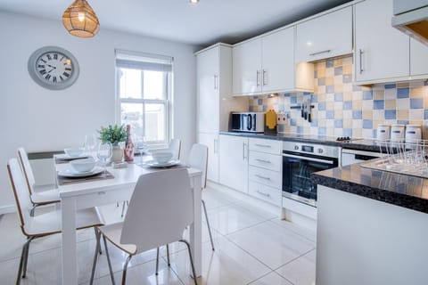 Windleshore - 2 Bedroom Apartment - Tenby (26577)