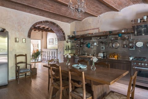 Channel your inner chef — fresh produce, local wine, and a dream kitchen.