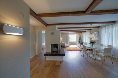 Riverhouse | Living room | Flat-screen TV, heated floors